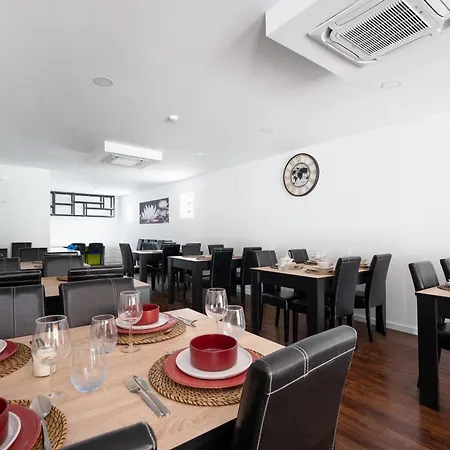 Al Hirondelle 住宿加早餐酒店 Sernancelhe